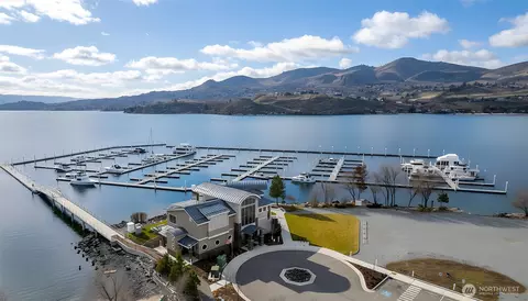 1350 W Woodin Ave #D11, Chelan, WA 98816