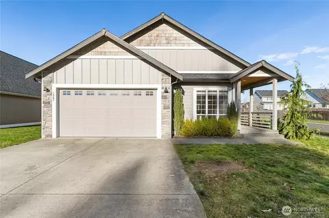 1967 Feather Dr, Lynden, WA 98264