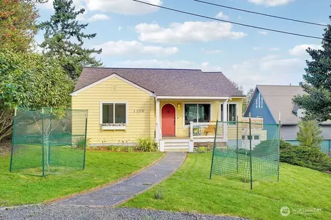 1106 Madison St, Port Townsend, WA 98368