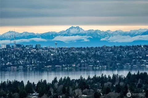 650 Bellevue Way NE #3705, Bellevue, WA 98004