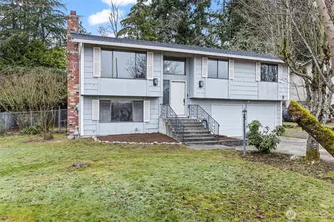 10329 99th St SW, Tacoma, WA 98498