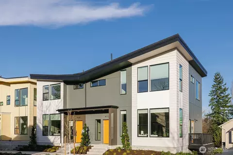 4110 30th Ave S #8, Seattle, WA 98108