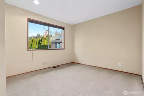 Bedroom - 4007 119th Pl SE, Everett, WA 98208 photo 7 of 8