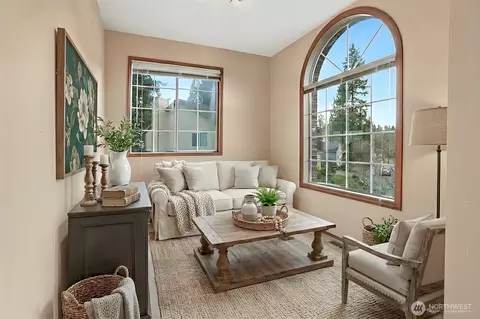 Living - 4007 119th Pl SE, Everett, WA 98208 photo 6 of 6
