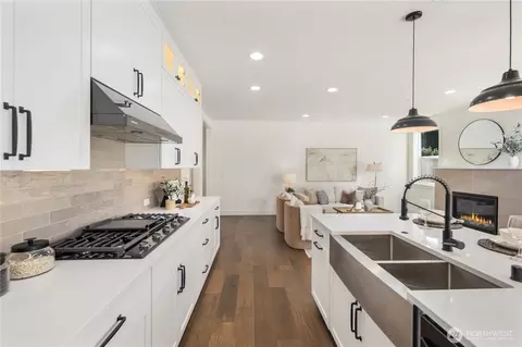 Kitchen - 721 211th Pl SE, Bothell, WA 98021 photo 4 of 5