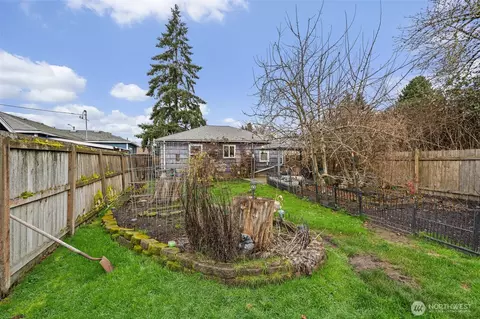 Exterior - 342 Beech St, Longview, WA 98632 photo 4 of 7