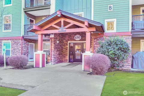 690 32nd St #B211, Bellingham, WA 98225