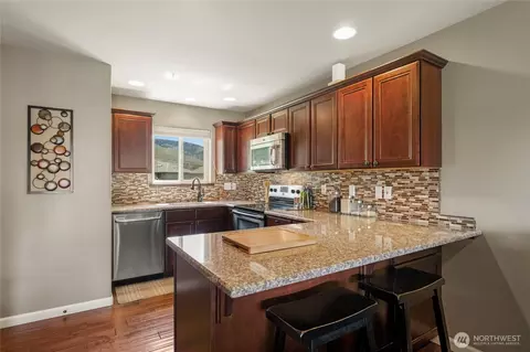 Kitchen - 87 Red Hawk Dr, Orondo, WA 98843 photo 3 of 4