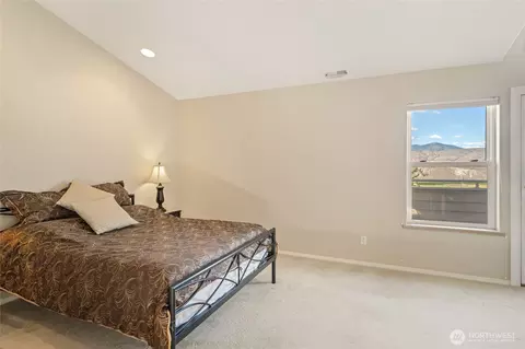 Bedroom - 87 Red Hawk Dr, Orondo, WA 98843 photo 4 of 5
