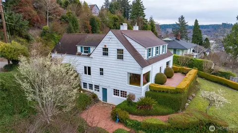 610 Hyde Park Dr, Hoquiam, WA 98550