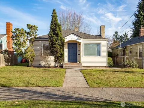 7542 9th Ave NW, Seattle, WA 98117