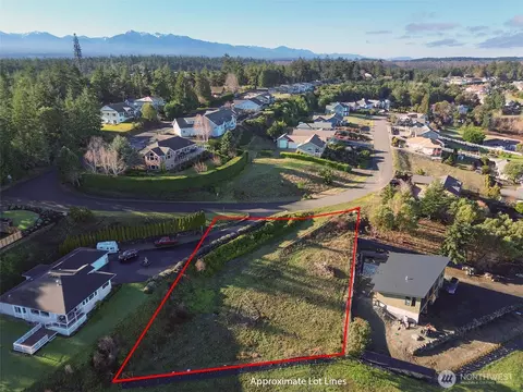 293 Moonlight Dr, Sequim, WA 98382