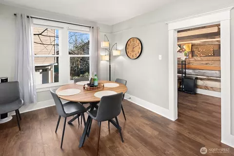 2011 E James St, Seattle, WA 98122 photo 8