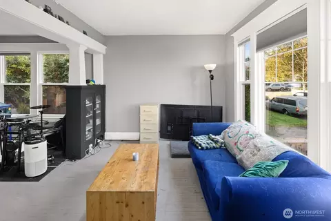 2011 E James St, Seattle, WA 98122 photo 22