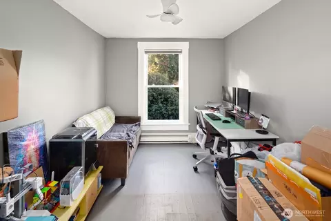 2011 E James St, Seattle, WA 98122 photo 27