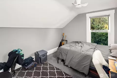 2011 E James St, Seattle, WA 98122 photo 28