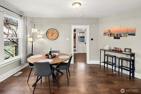 2011 E James St, Seattle, WA 98122 photo 9