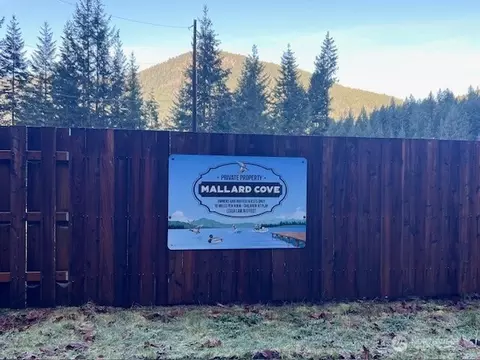 9999 Mallard Cove Rd, Port Angeles, WA 98363