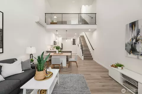 2017 W Bertona, Seattle, WA 98199