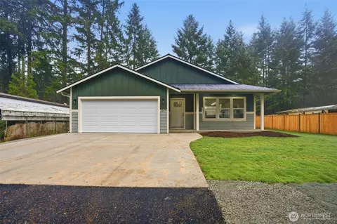 5909 257th St E, Graham, WA 98338