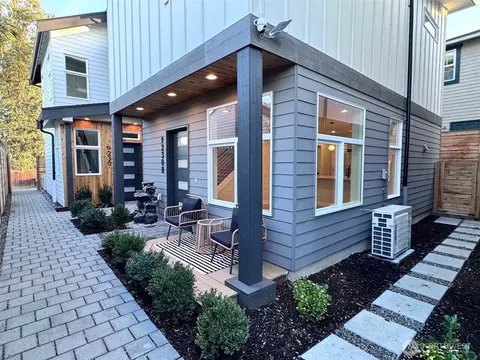 9230 B 22nd Ave SW #C, Seattle, WA 98106