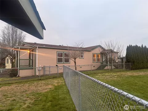 96 Blue Heron Dr, Longview, WA 98632 photo 2