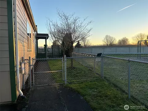 96 Blue Heron Dr, Longview, WA 98632 photo 3