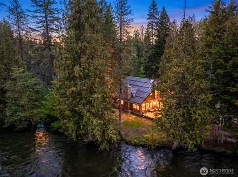 2304 Pine Tree Ln, Leavenworth, WA 98826