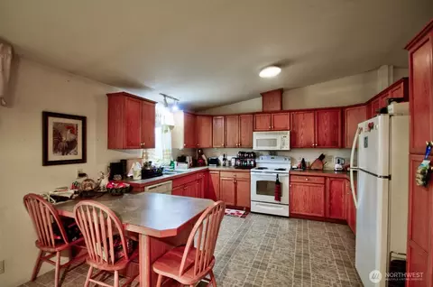 236 Tryon Rd, Onalaska, WA 98570 photo 6