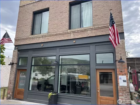 1118 Main St, Oroville, WA 98844