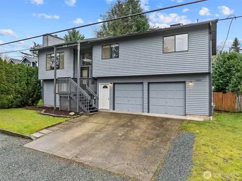 21641 SE 266th St, Maple Valley, WA 98038