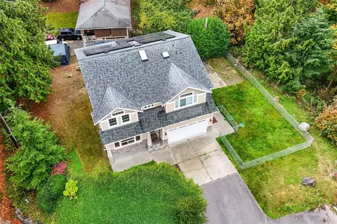 1568 Puget Dr E, Port Orchard, WA 98366