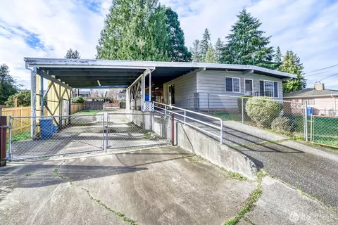 17028 Larch Way, Lynnwood, WA 98037