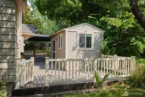 Exterior - 123 E Maple St, Walla Walla, WA 99362 photo 5 of 11