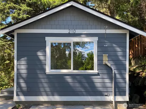 210 S 173rd Pl #1, Burien, WA 98148