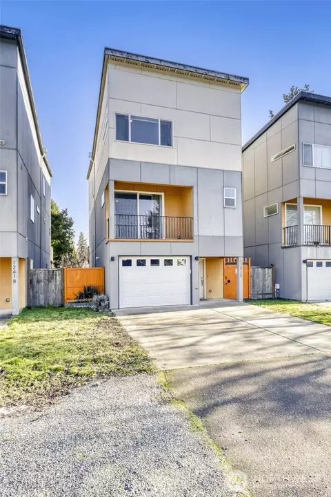 12420 2nd Pl SW, Seattle, WA 98146