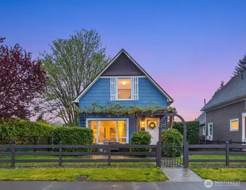 1801 Rockefeller Ave, Everett, WA 98201