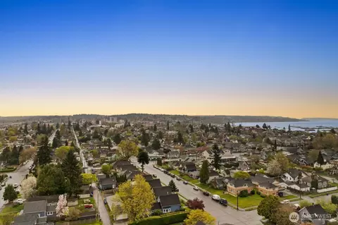 View/Area - 1801 Rockefeller Ave, Everett, WA 98201 photo 4 of 4
