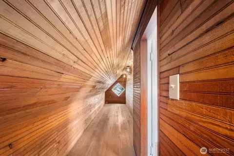 Entry Way - 1801 Rockefeller Ave, Everett, WA 98201 photo 4 of 4
