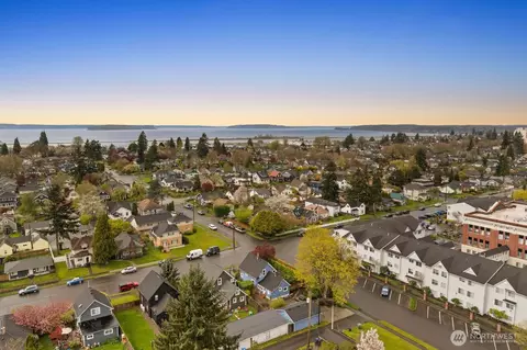 View/Area - 1801 Rockefeller Ave, Everett, WA 98201 photo 3 of 4