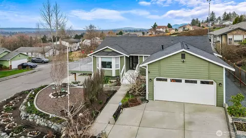 6811 54th Pl NE, Marysville, WA 98270