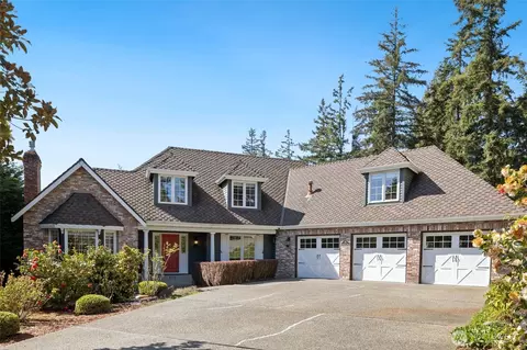 413 213th Pl SE, Sammamish, WA 98074