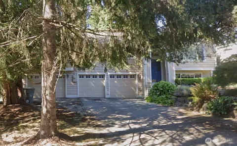 13004 NE 94th St, Kirkland, WA 98033