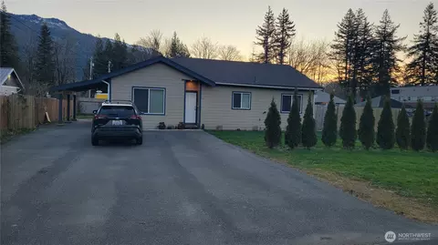 918 Orchard Ave, Gold Bar, WA 98251