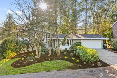 6177 92nd Ave SE, Mercer Island, WA 98040