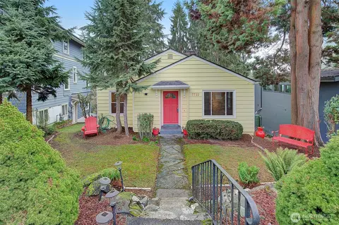7722 22nd Ave NE, Seattle, WA 98115