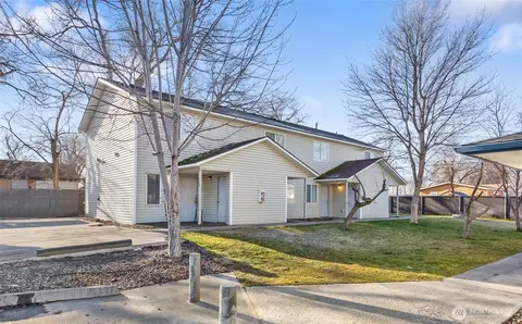 1830 W Crouse St, Moses Lake, WA 98837