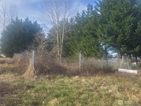 3826 E N St, Tacoma, WA 98404