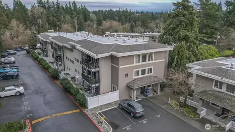 12631 NE 9th Pl #C305, Bellevue, WA 98005
