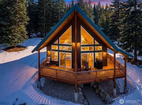 175 Deep Powder Ln, Leavenworth, WA 98826
